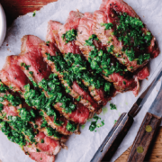 Ню Йоркски стрип стек с чимичури Ню Йоркски стрип стек с чимичури